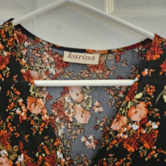 Karina Penelope 3/4 Sleeve Dress in Red Bouquet - Picture 2 of 4